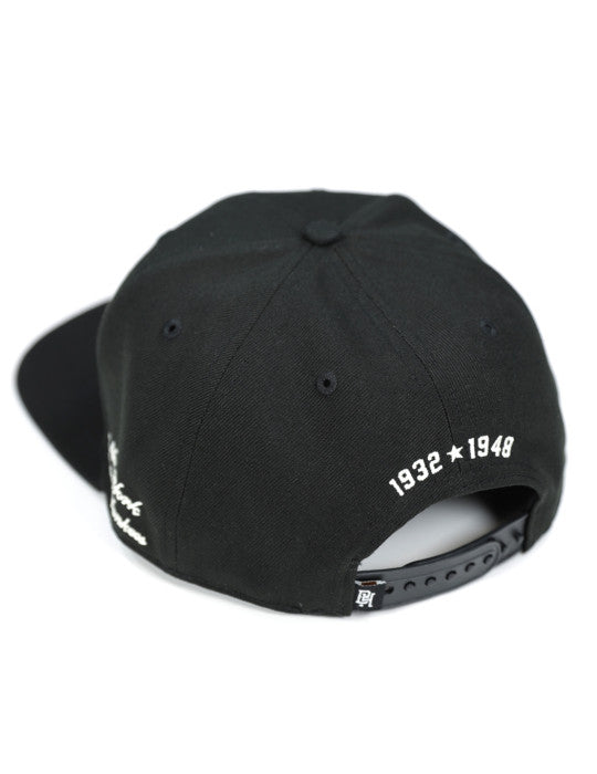 NEW YORK BLACK YANKEES SNAPBACK CAP